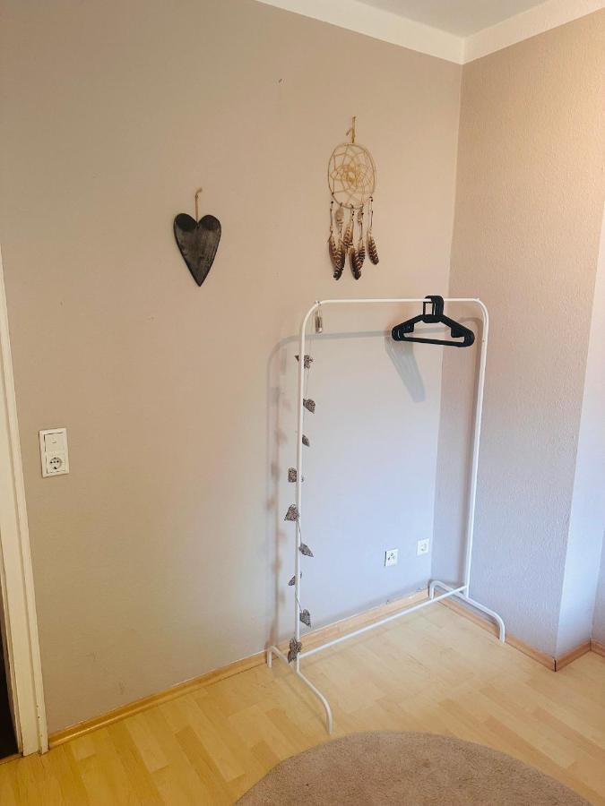 4 Zimmer 11 Personen Wohnung Garten Terrasse Grill 2 Badezimmer Wuppertal Kültér fotó