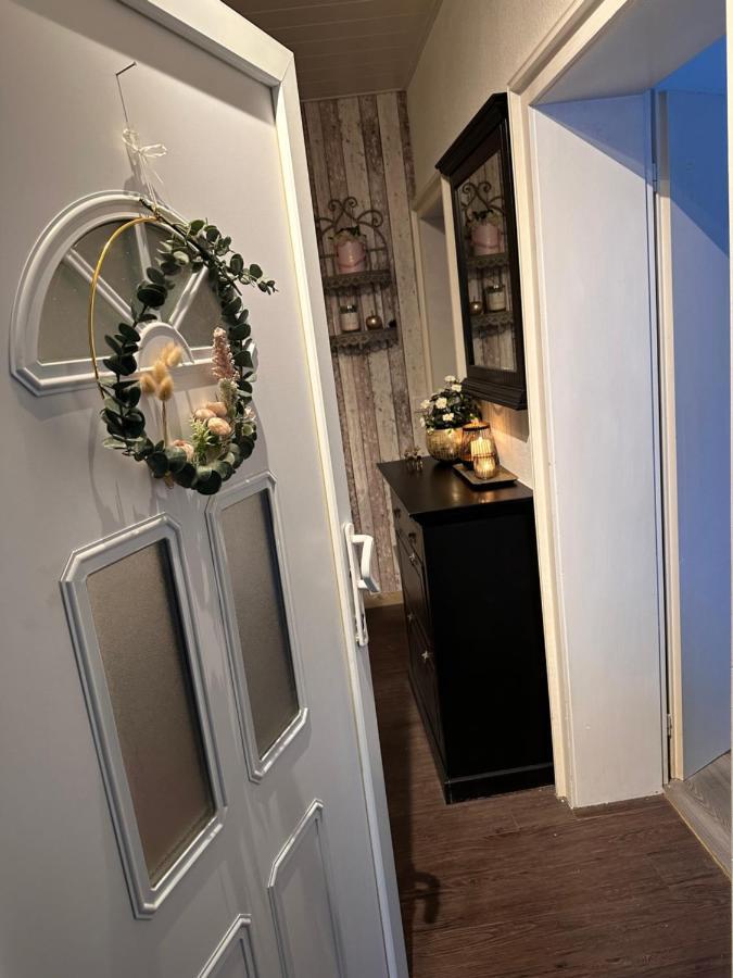 4 Zimmer 11 Personen Wohnung Garten Terrasse Grill 2 Badezimmer Wuppertal Kültér fotó